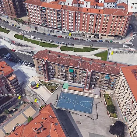 Calida Vivienda Turistica Centrica Junto Al Funicular Y Metro בילבאו