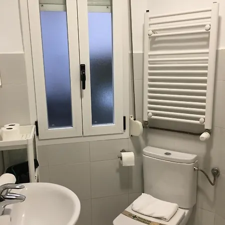 Calida Vivienda Turistica Centrica Junto Al Funicular Y Metro Apartamento