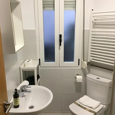 Calida Vivienda Turistica Centrica Junto Al Funicular Y Metro Apartamento Bilbau